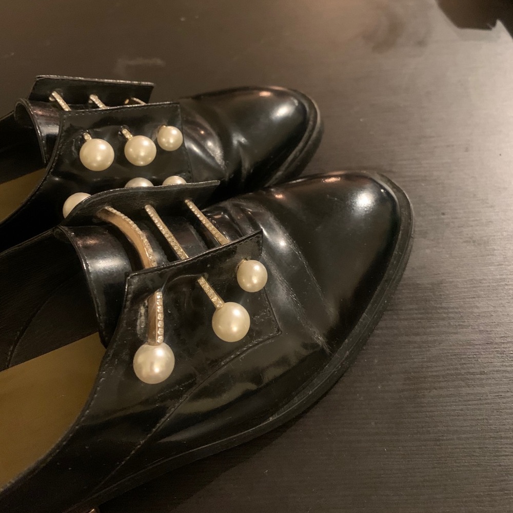 Coliac pearl embellished leather loafer